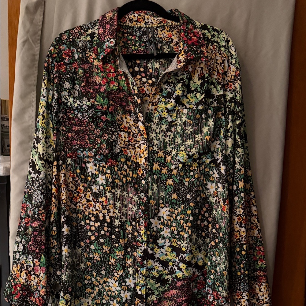 Floral Print Button-Up Blouse - Black Multi